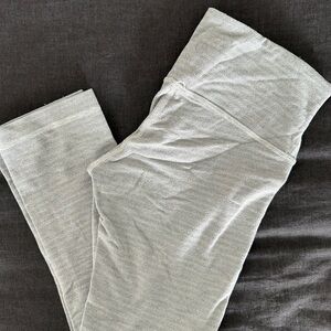 Women’s Lululemon Wunder Crop Gray Leggings
